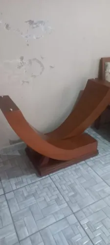 Pe de mesa com cadeiras 