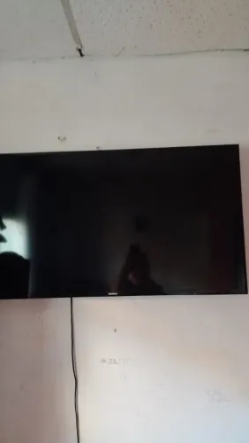 Vendo essa tv ismarti Samsung 43 polegadas não está ligando.