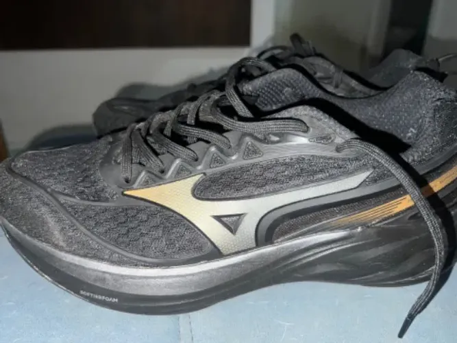 Tênis mizuno usando poucas vezes 