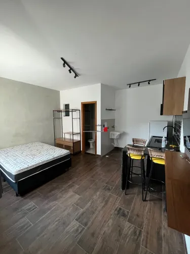 Studio para Locação na Freguesia do Ó, São Paulo - 1 quarto, 1 banheiro, 20m² de área.