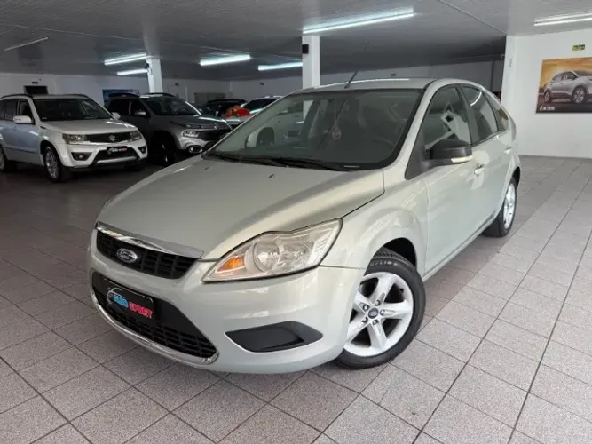 Ford Focus 1.6 S/se/se Plus Flex 8v/16v 5P 2011