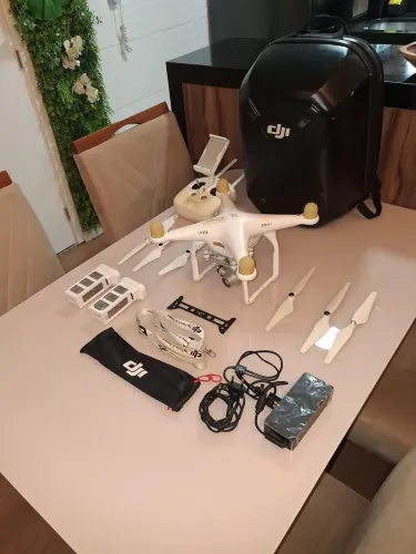 DJI PHANTOM 3 COMPLETO PARA RETIRAR PEÇAS