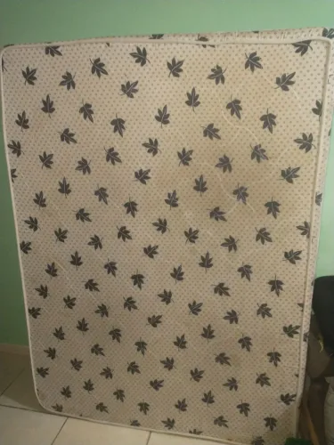 Vendo cama box de casal