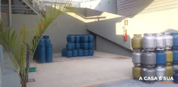 Área Comercial para Aluguel em Contagem/MG (Bairro Água Branca)  220m²