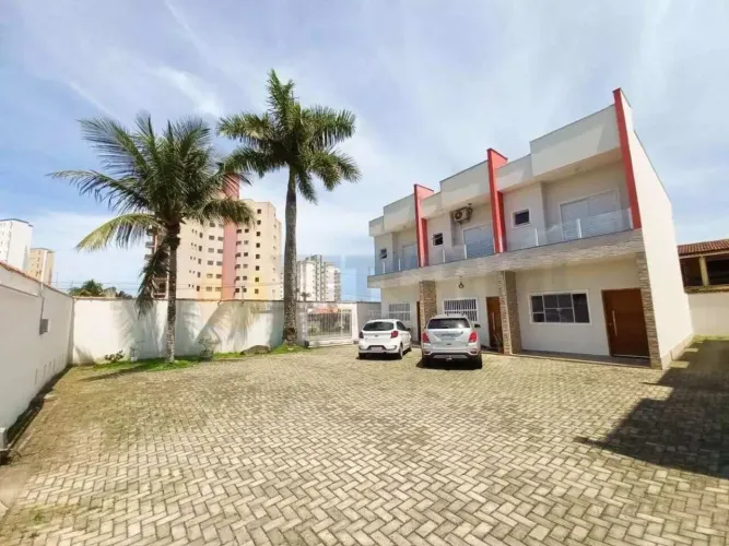 Sobrado em condomínio à venda em Caraguatatuba, Aruan, com 2 quartos, 80m²