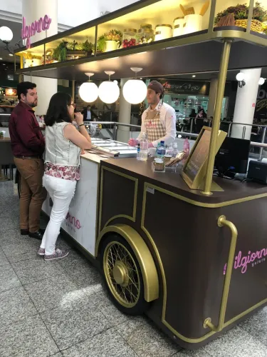 Carrinho / Food truck de gelato/sorvete