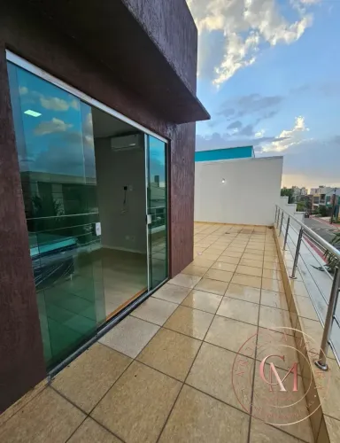 Condomínio Cidade Jardim II - Casa com 4 suítes, sendo 1 master com varanda. (Mobiliada)
