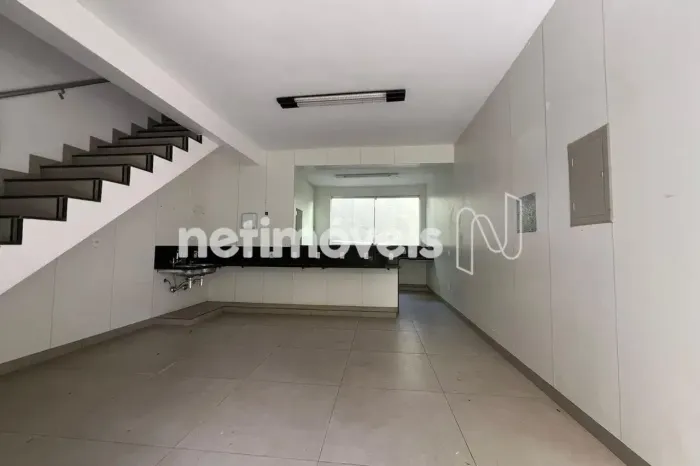 EXCELENTE CASA NO BAIRRO SANTA LÚCIA