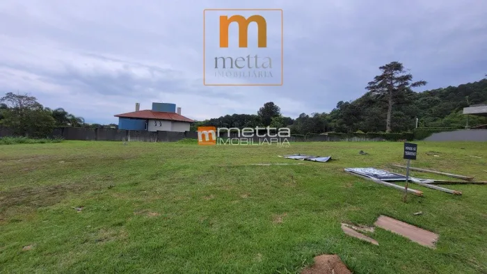 Terreno no Condomínio fechado com 762,60m², em Cacupé. Florianópolis/SC