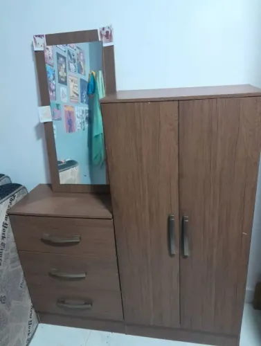 Guarda roupa/escrivaninha