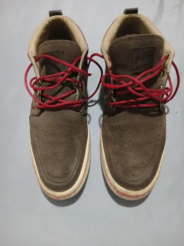 Tênis nike chukka marrom n41