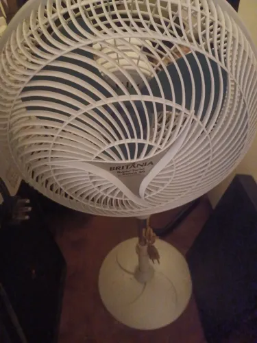 Vendo ventilador td reformado de 30 cm por 90.00 nao entrego