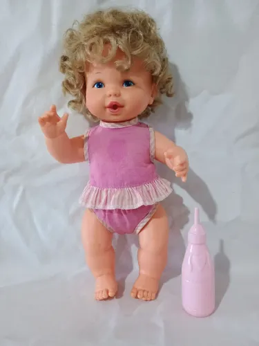 RELÍQUIA* Boneca antiga MAMA NENÊ da estrela década de 80