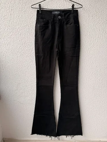 calça JOHN JOHN preta