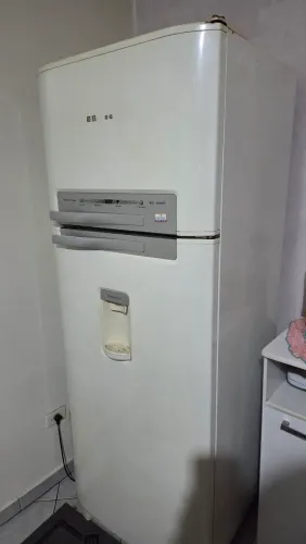 Geladeira eletrolux 430l