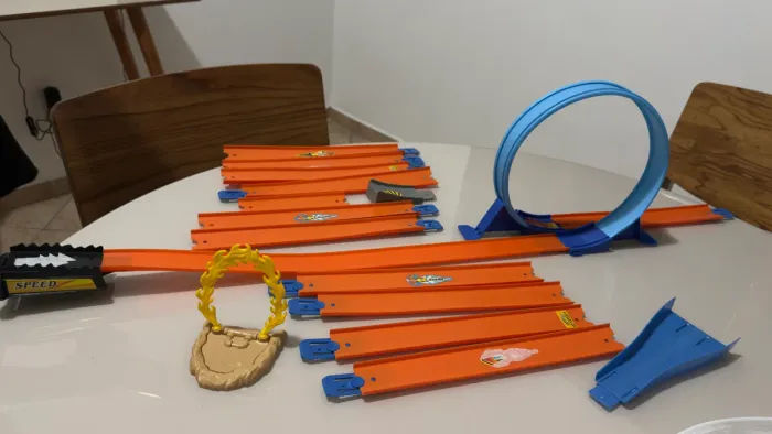 Pistas hot wheels kit 13+acessorios