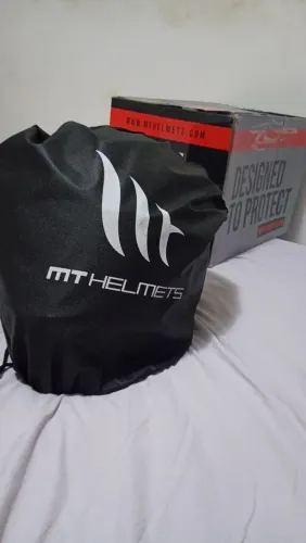 Capacete MT Novo (NÃO Usado, Não Serviu)