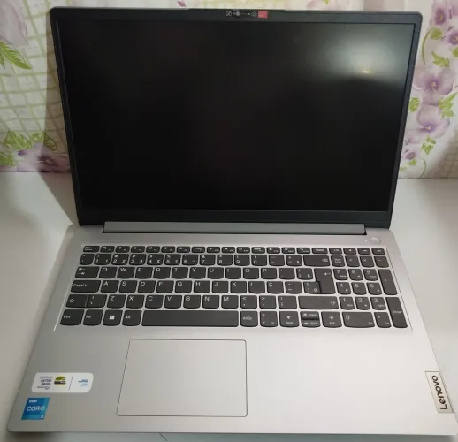 Notebook Lenovo IdeaPad 1 - IntelCore i3