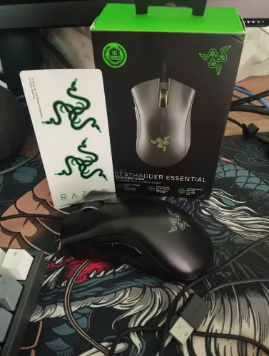 Mouse Razer Deathadder Essential (usado)