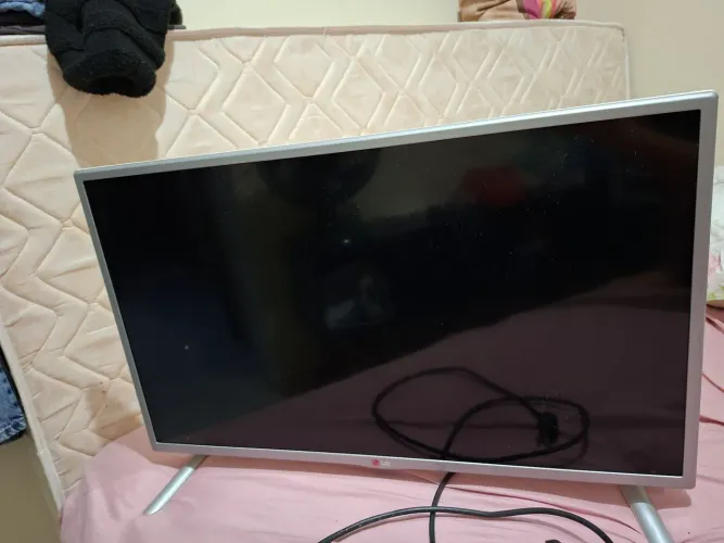 VENDO TELEVISÃO LG SMART