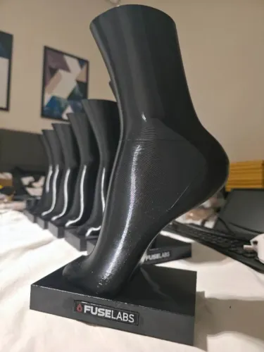 Expositor de meias 3D personalizado c/ base (PETG) Ideal para exposição em lojas e eventos