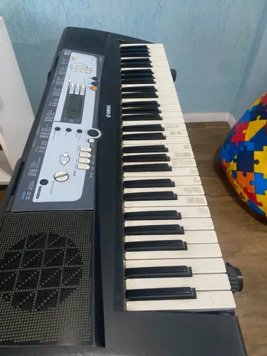 Teclado musical Mod. PSR-E213