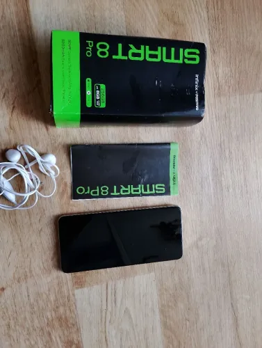 Celular Infinix Smart 8Pro