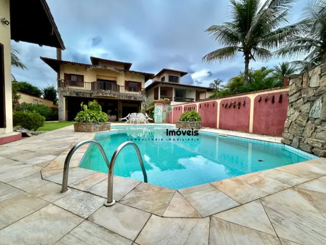 Casa de Alto Padrão à Venda em Condomínio Bougainville, Bertioga-SP: 4 Quartos, 4 Suítes, 