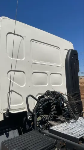 Volvo VM 330 2019 + carreta graneleiro