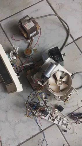 Peças de microondas