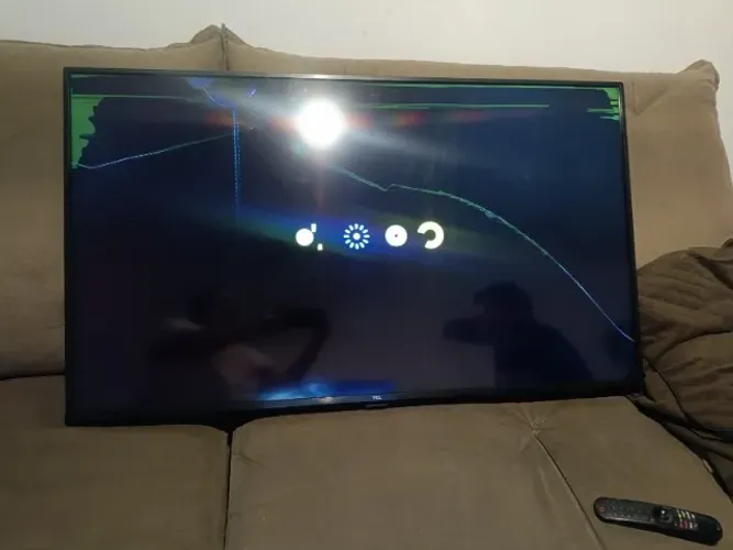 Tv TCL 50" TELA QUEBRADA