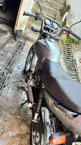 Honda CG Titan 125 KS 2003 - Motor Novo, Revisada e Pronta para Rodar