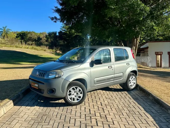 Fiat Uno Vivace/rua 1.0 EVO Fire Flex 8V 5P 2012
