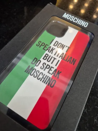 Capa celular iPhone 11 pro max - Moschino