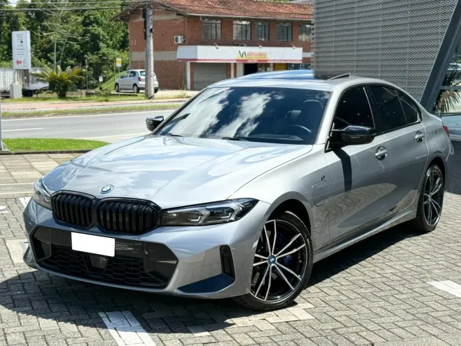 BMW 330E M Sport 2.0 Turbo Híbrido AU 2024