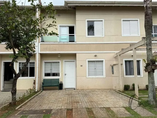 Casa em Condomínio à Venda em Cotia-SP, Jardim Passárgada I! 3 Quartos, 1 Suíte, 3 Salas, 