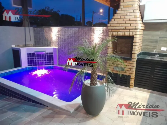 Casa nova com piscina fino acabamento pronta para morar