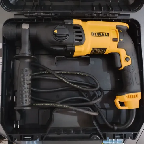 MARTELETE DEWALT 220V NOVO E NA CAIXA, NA EMBALAGEM