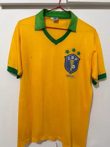Camisa Brasil Versão Torcedor Anos 80 (Não é Tailandesa)