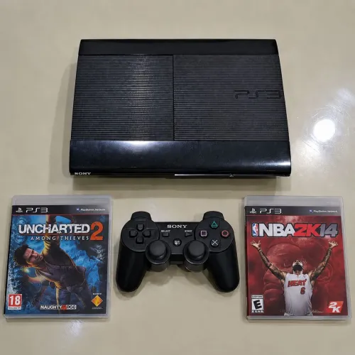 PS3 SUPER SLIM 1TB + CONTROLE + 2 JOGOS FÍSICOS