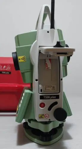 Estação total marca Leica modelo TS06 Plus R500 de precisão de 1 segundo