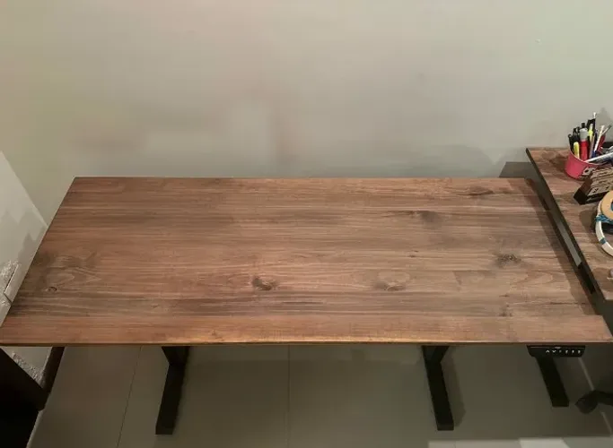 Mesa elétrica Pichau sobe e desce tampo 160cm