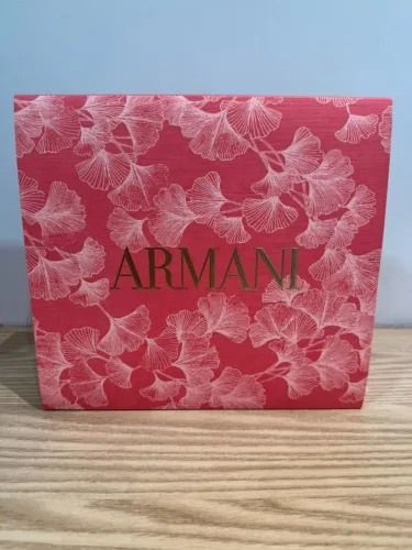 Kit Armani Sí Intense - Perfume 50ml + Loção corporal 50ml + Gel de banho 50ml