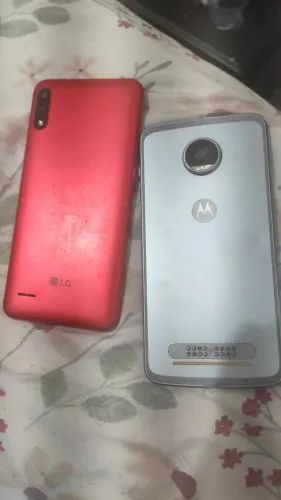 2 celulares para retirada de peças