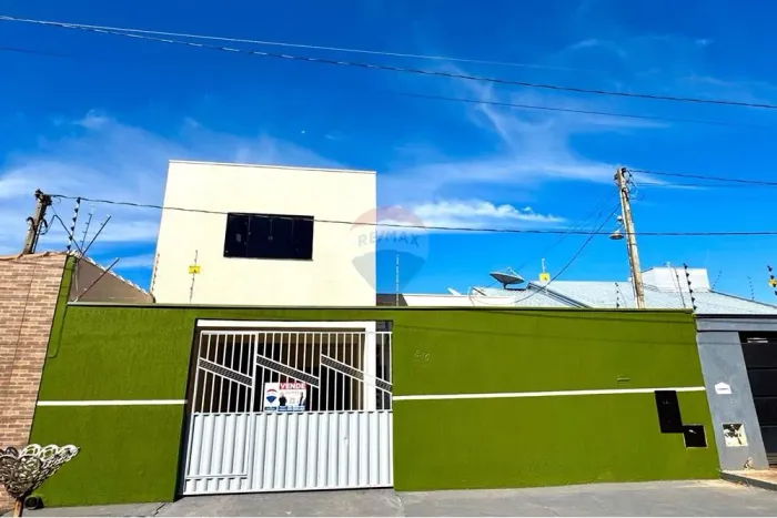 CASA À VENDA no bairro Santo Antônio