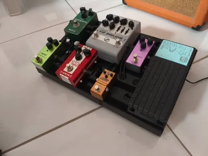 Pedais de Guitarra, Fonte e Board - Vendo Separado (Boss, Fire, NIG)
