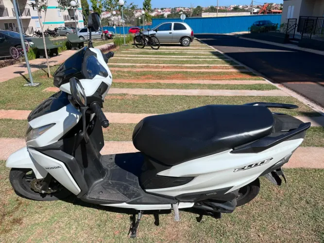 Elite 125 ano 2025, 16,000 km. Único dono