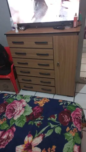 Geladeira fogã mesa cama cadeira armário combina sofá