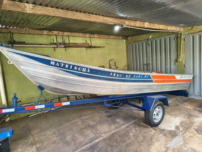 Barco Duralumínio 5 metros Borda Alta + carreta reboque 6 metros