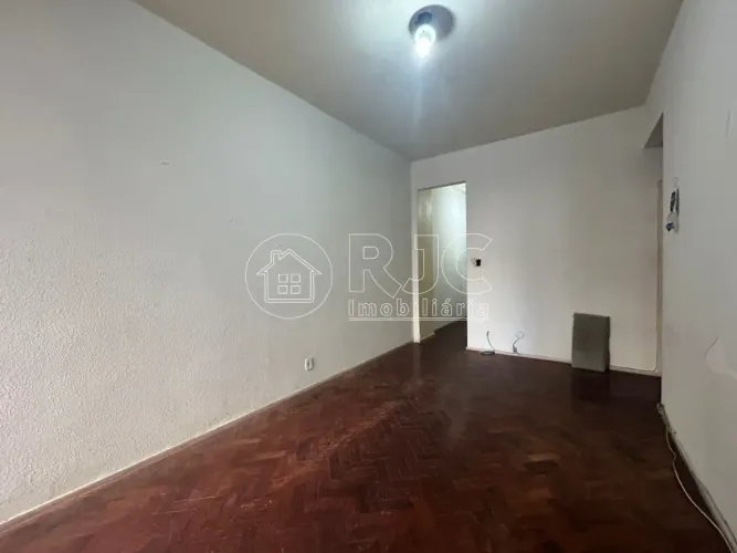 Imóvel para venda possui 70 metros quadrados com 2 quartos em Copacabana - Rio de Janeiro